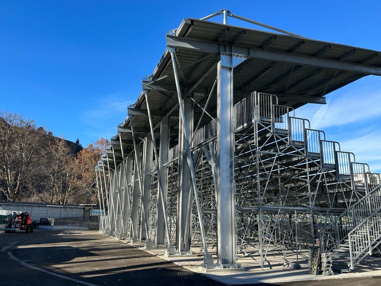 Gallery foto n.3 Overhanging Cover – Briamasco Stadium Trento